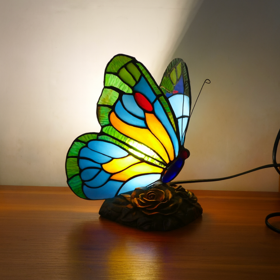 Lampa Modrého Motýla z Tvarovaného Skla